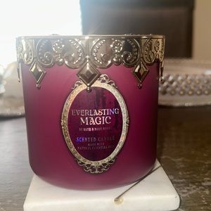 Bath and body Halloween candle. Ever lasting magic scent